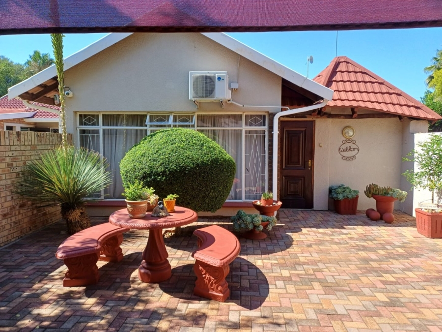 3 Bedroom Property for Sale in Stilfontein North West